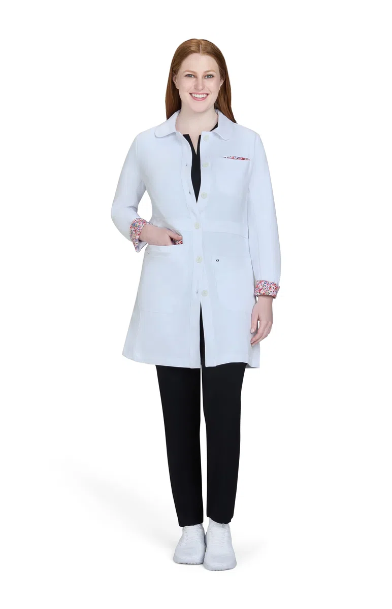 KOI Essentials Fusion - Bata de laboratorio nacarada con botones frontales y 4 bolsillos de 34.5 pulgadas para mujer