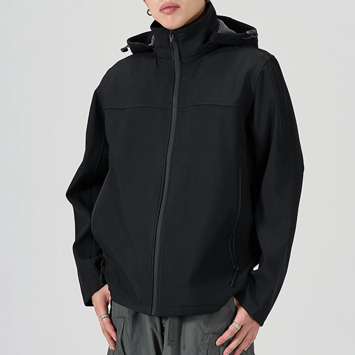 Mujer al aire libre montañismo ropa deportiva con senderismo impermeable abrigo cortavientos de longitud media