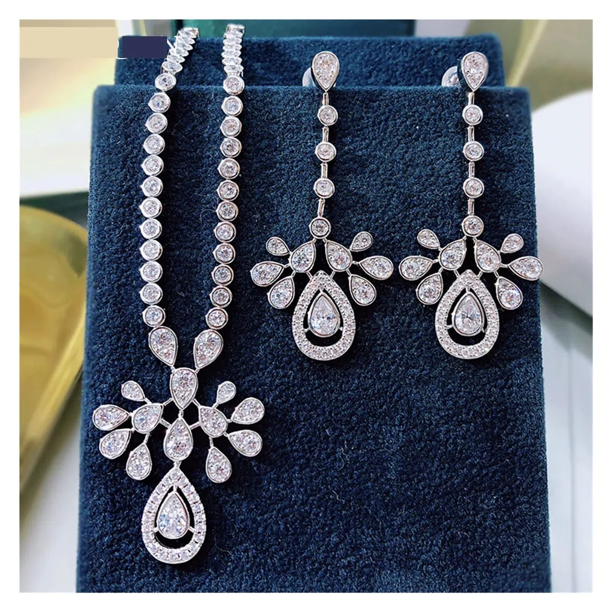 Nuevos juegos de joyas de compromiso de boda de plata esterlina 925 de lujo for novia Charms Lab Diamond Hangling Pendientes Collar Regalo cumplir Accesorios de moda