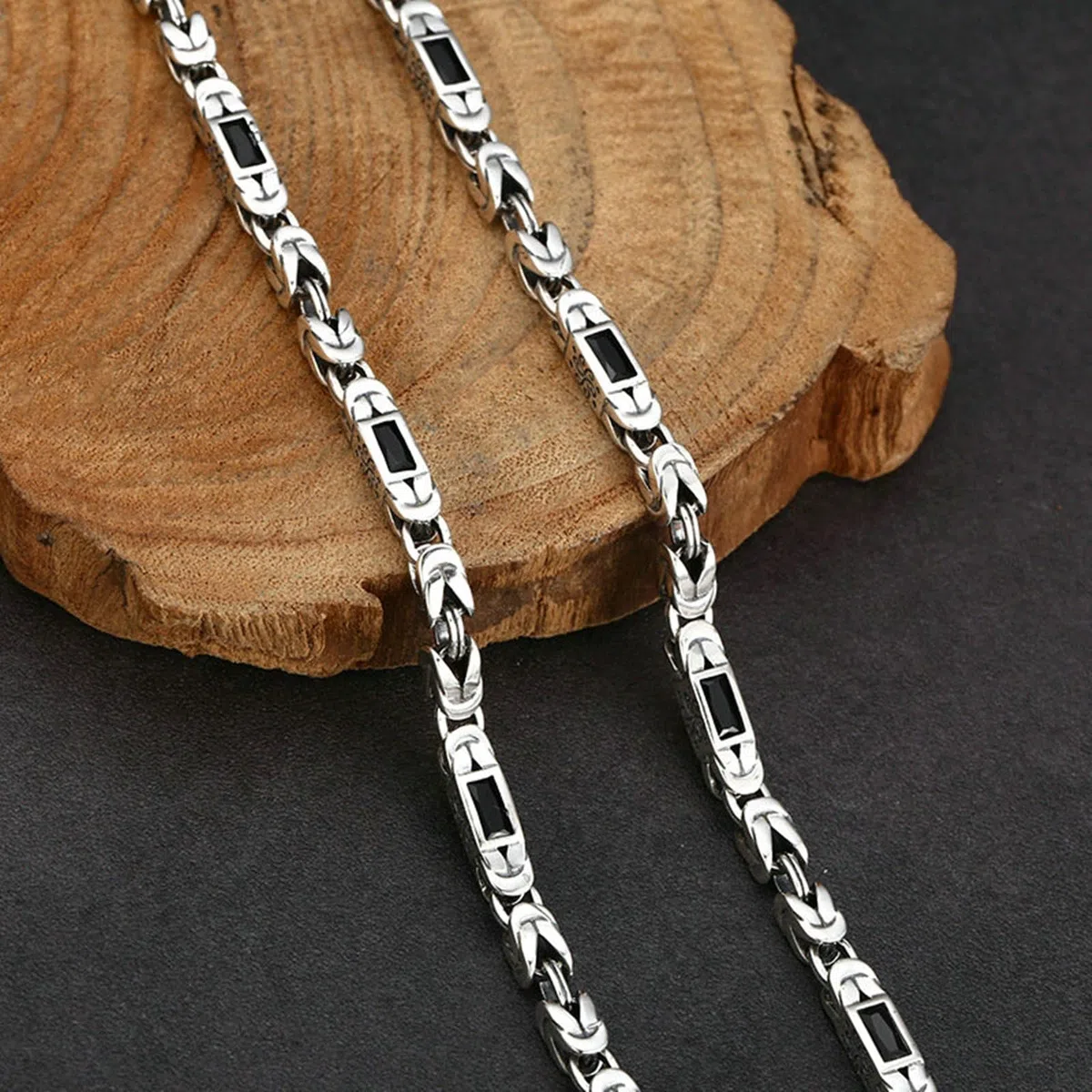 Collar de plata de ley maciza con cadena Belcher y circonita cúbica