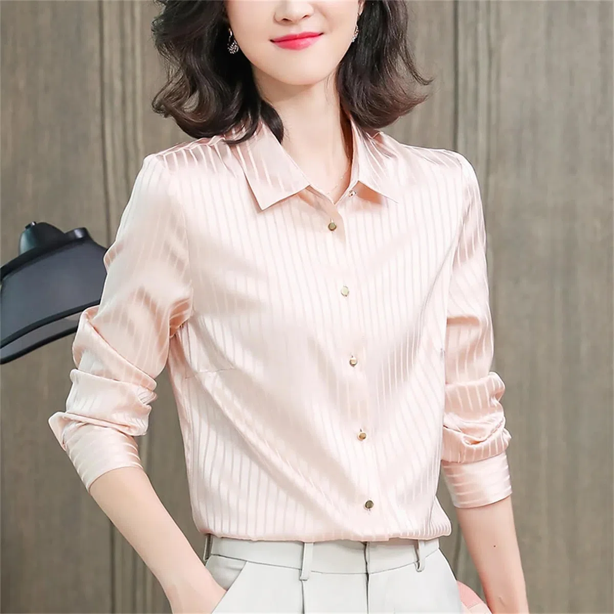 Blusa básica de satén de seda para mujer, cuello vuelto, manga larga, blusa a rayas