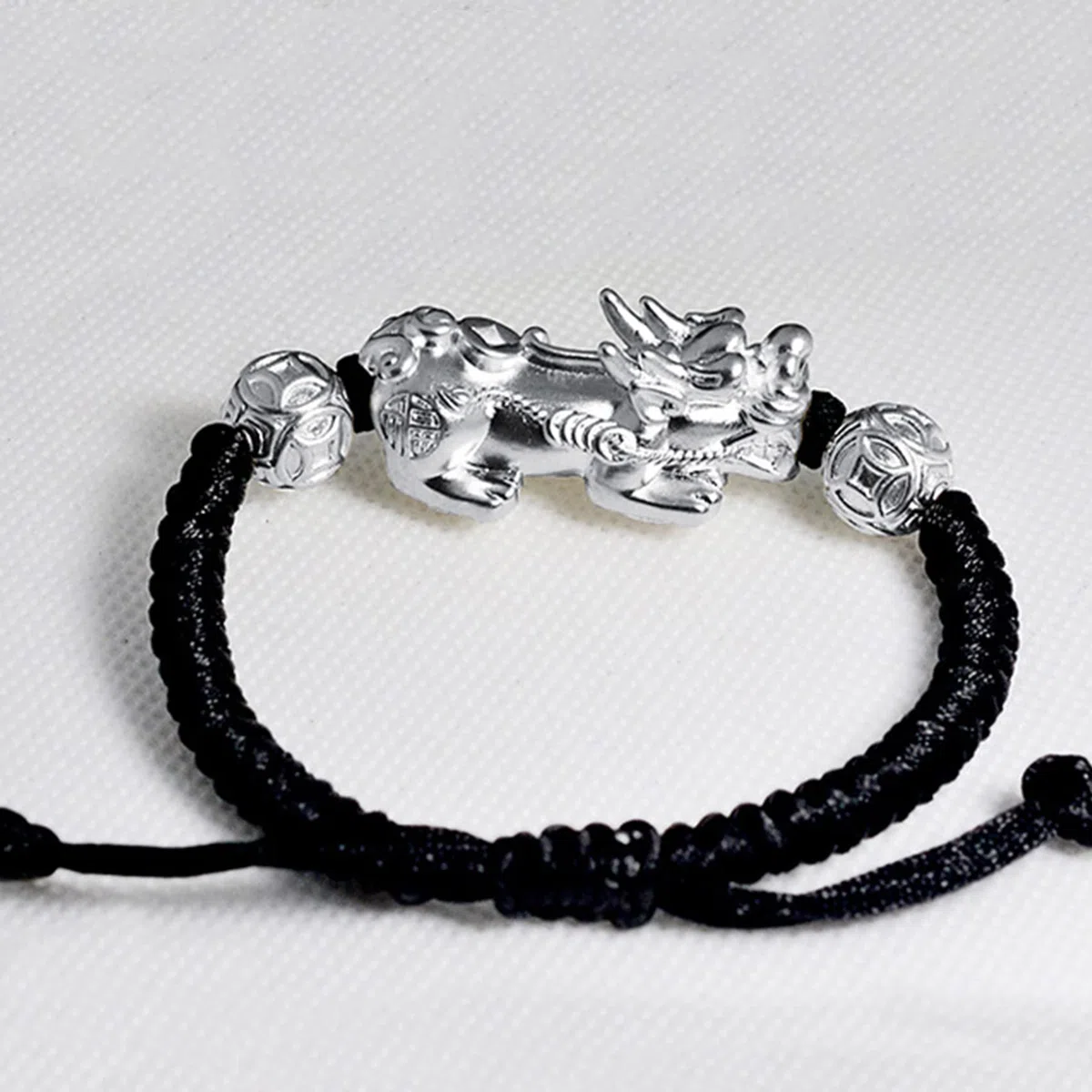 Pulsera de Hilo Rojo Pulsera de Plata de Ley 925 Feng Shui Pixiu Pulsera for Mujeres Hombres Pi Yao Amuleto Pulsera for Protección Riqueza Buena Suerte Pulsera de Cuerda Roja/Negra,Red,Small