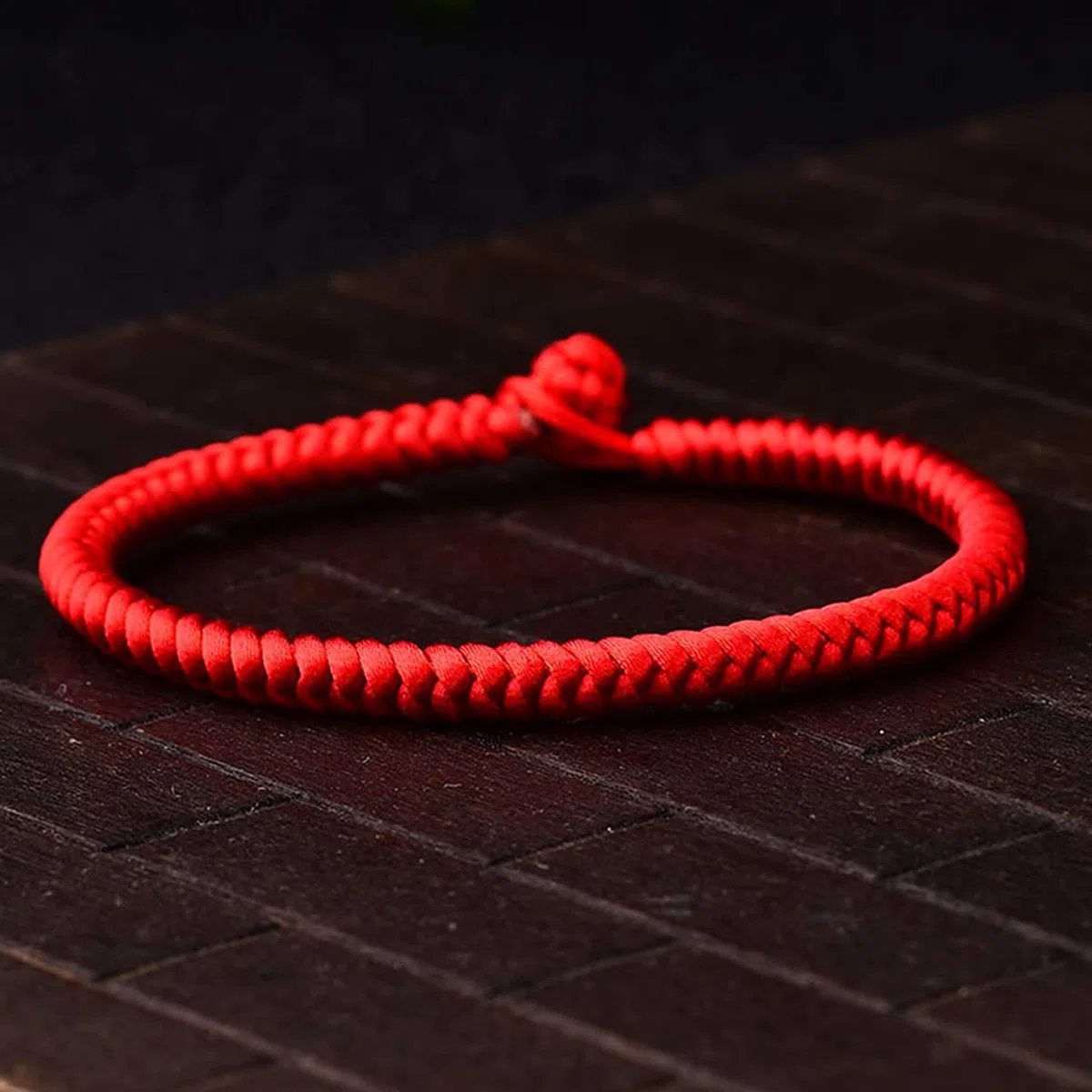 Cuerda de Mano， Pulsera de Hilo Rojo Pulsera for Mujeres Hombres Pulsera de Riqueza Pulsera roja Tejida a Mano Amuleto Cuerda de la Suerte Cordón Rojo