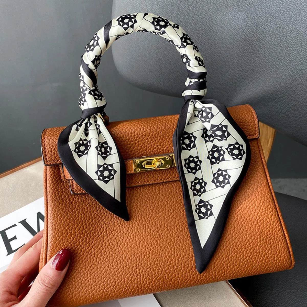 ACiyD Bufanda Estampado Seda Cinta de Raso Bandas para el Cabello Mujeres Pañuelo Estampado Pañuelo Bolsa Corbatas Bufanda Señora Moda Accesorios para el Cabello Sombreros (JJ 123)