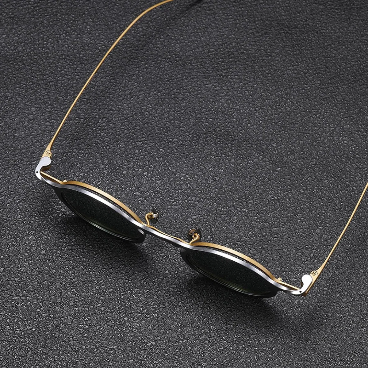 Montura de gafas de titanio puro con clip magnético 2 en 1 vintage para hombre, gafas polarizadas retro