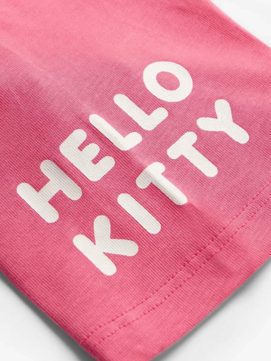 The Souled Store Hello Kitty - Camiseta de algodón para niña, ajuste regular, cuello redondo, manga corta, impresión gráfica (2-8 años)