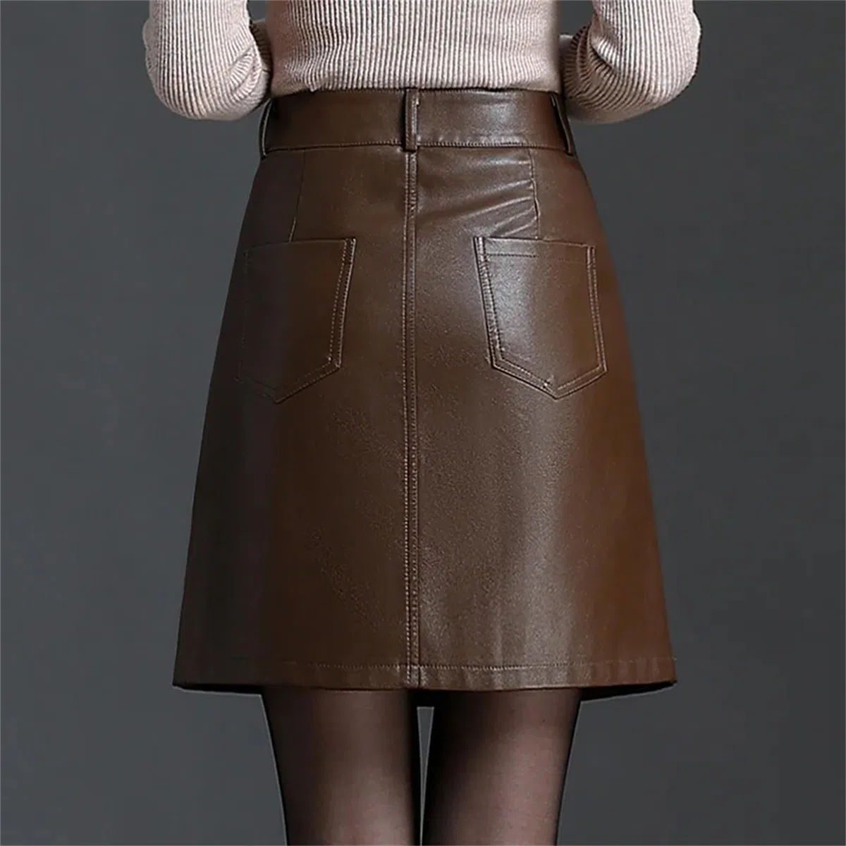 Falda sexy de piel sintética para mujer, elegante, corta, entallada, para otoño e invierno