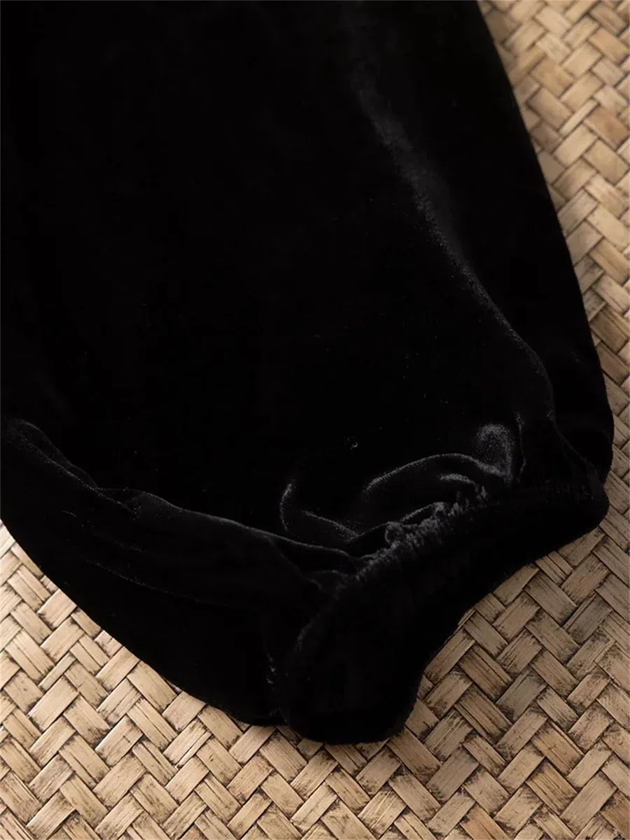 Camisa retro de manga larga de seda con cuello redondo y hebilla de una sola fila para mujer