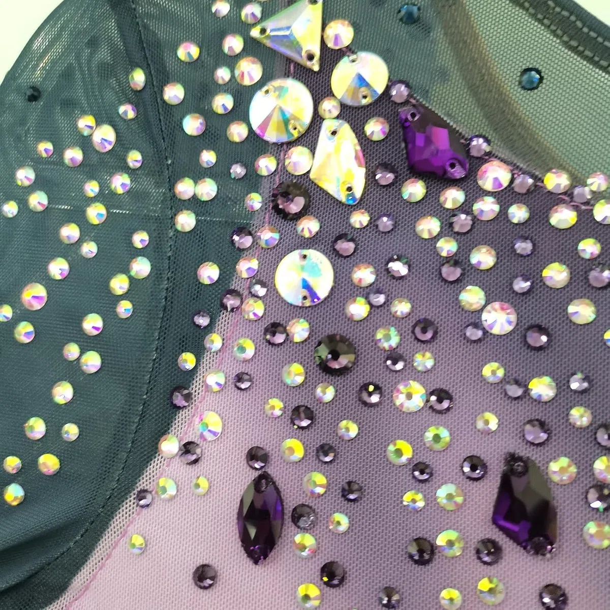 Vestido de Patinaje Artistico para Niña Mujeres Pedrería Manga Larga Niñas Vestido Bailarina con Gimnasia Rítmica Maillot de Patinaje Competición Traje de Baile