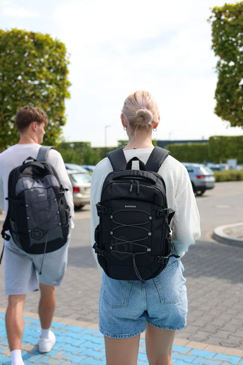 BARRENS Mochila de equipaje de mano, 40 x 30 x 20 cm, impermeable para Wizzair, Eurowings, equipaje de cabina de 23 L con compartimento para portátil, Negro , 23