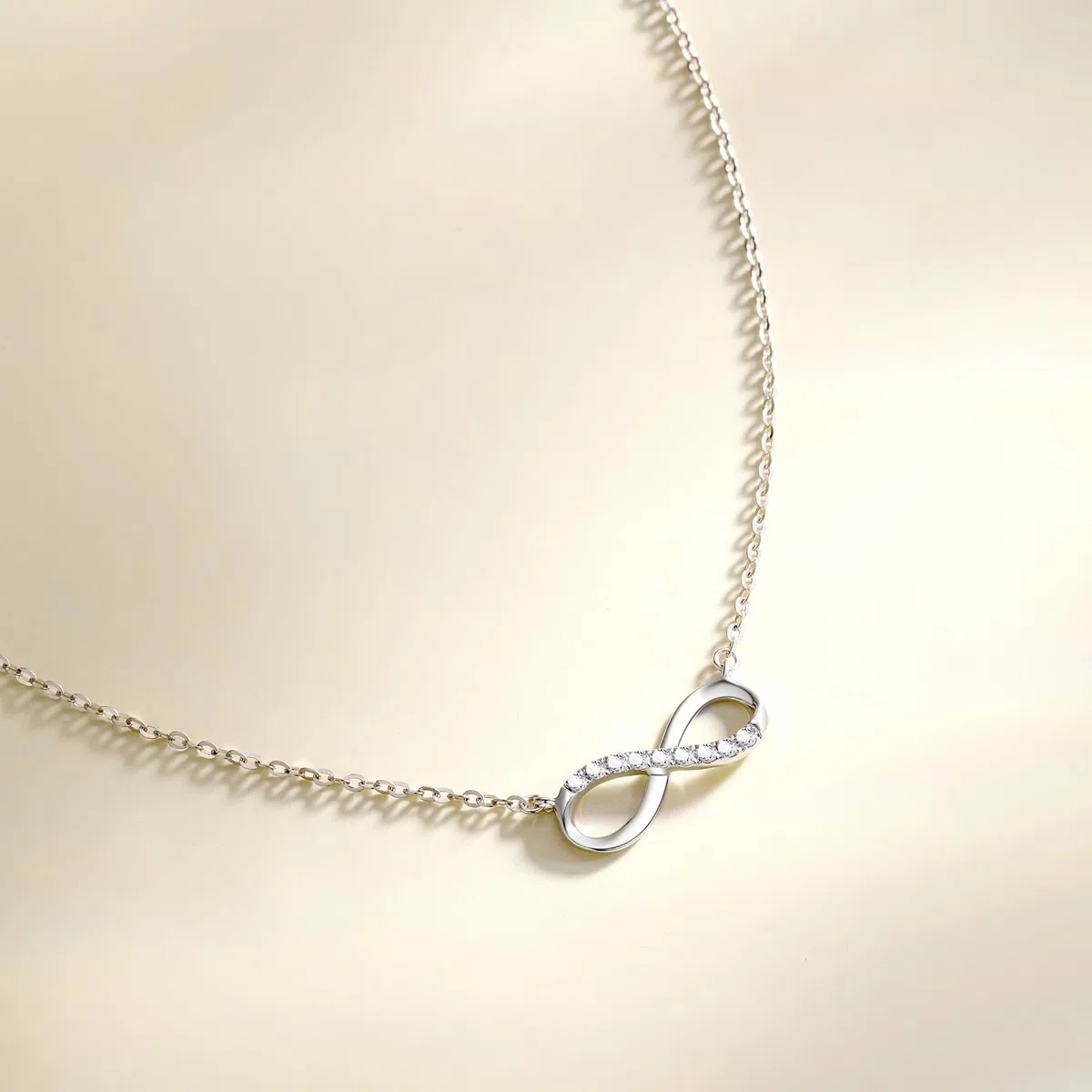 FANCIME Colgante de infinito para mujer de oro 585 de 14 quilates, collar minimalista con diamantes auténticos, joyas para mujeres y niñas, longitud de la cadena ajustable: 40 + 5 cm