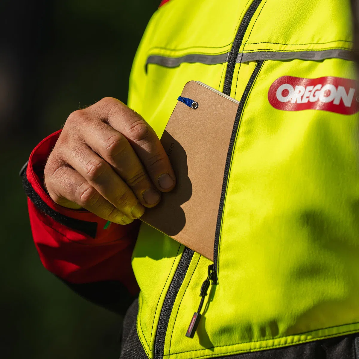 Oregon - Chaqueta Protect Pro Alta Visibilidad, Chaqueta EPI Profesional Resistente al Agua, Reflectante, con Tejido Elástico y Ventilación para Trabajos Forestales, Talla S