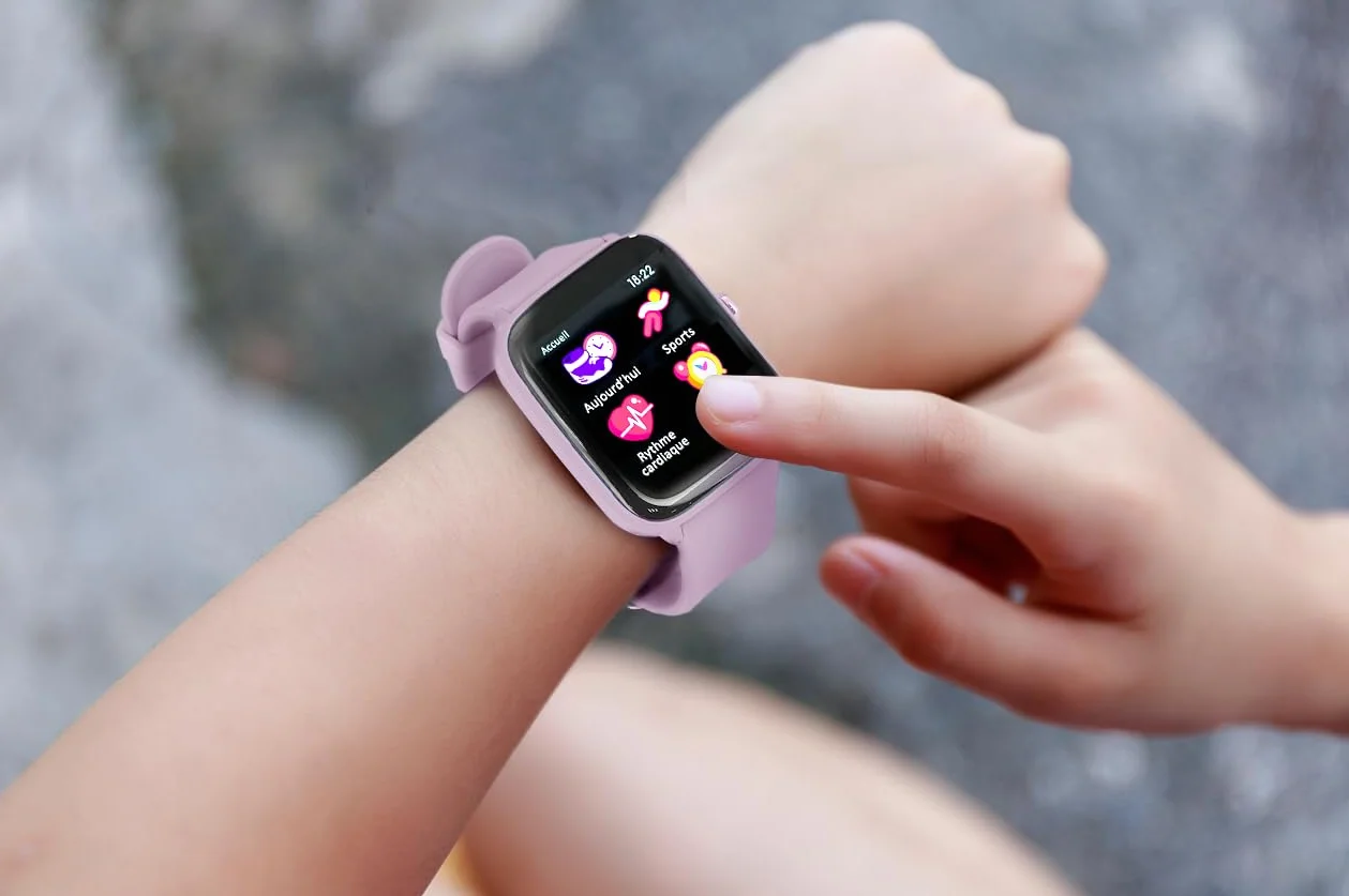 KURIO - Reloj Inteligente para niños y Adolescentes, Recomendado por Gulli a Partir de 6 años