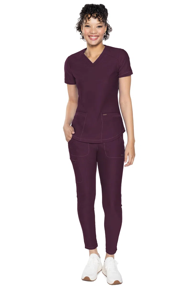 Cherokee Conjunto de uniforme médico para mujer, 7 bolsillos, cuello en V, dobladillo curvado CK840 y pantalón de pierna cónica de tiro medio CK095, color vino, talla XS, pantalón alto