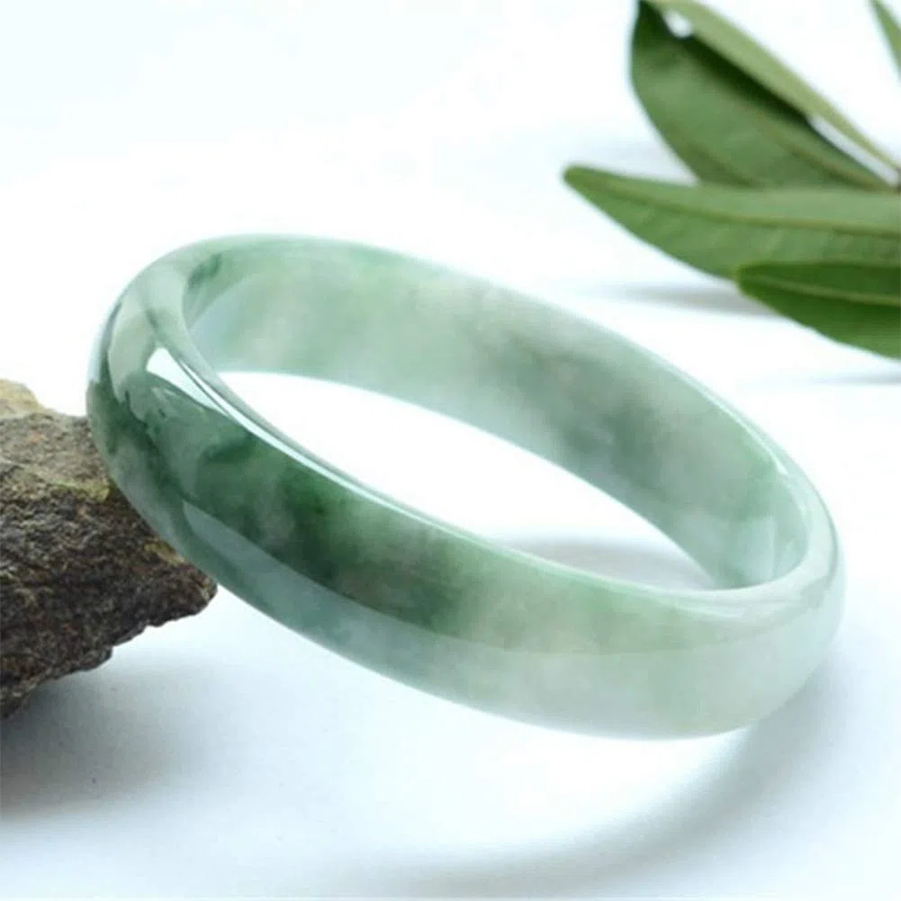 AKT Brazalete de Jade Natural Pulsera Esmeralda Mujer Encanto Joyería de Moda Amuleto de la Suerte de Lady Girl Tallado a Mano,60-61mm