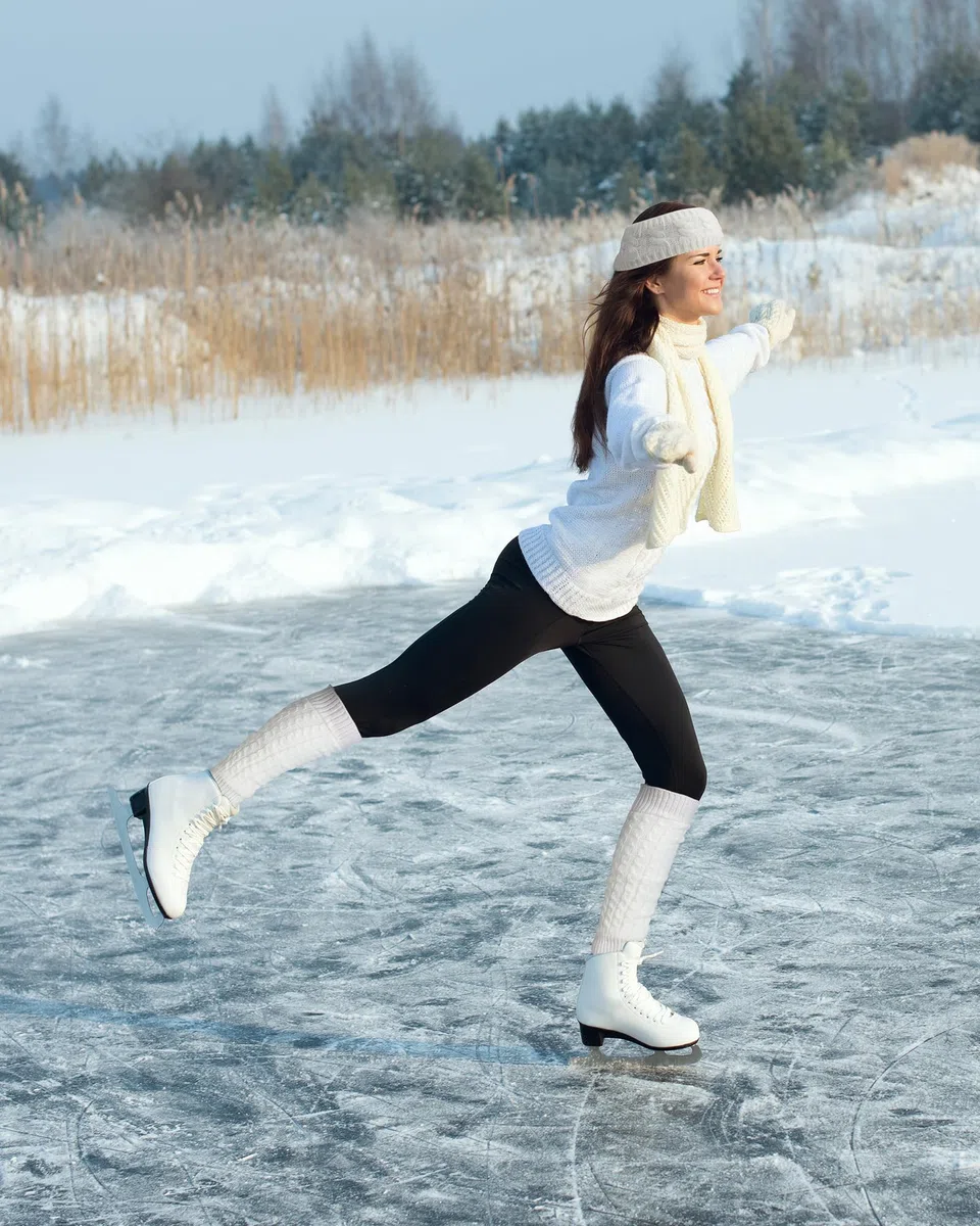 Chuarry Juego de 4 calentadores de piernas y diadema para patinaje artístico, calentadores de piernas de forro polar para invierno, diadema trenzada para mujeres y niñas