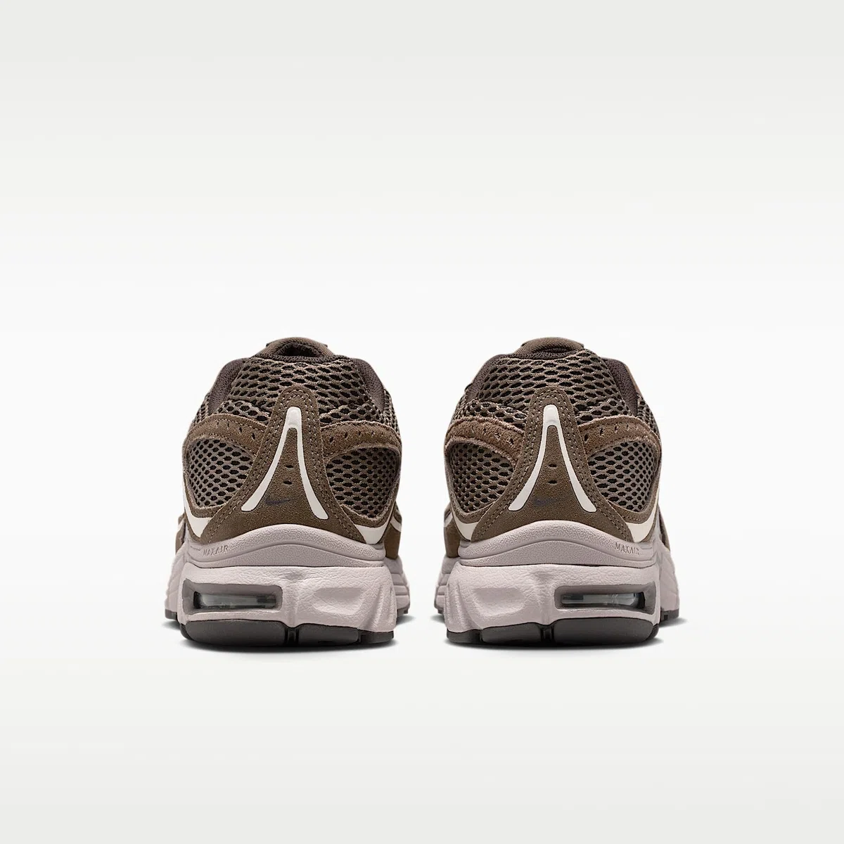 Nike Air Max Moto 2K - Zapatos para hombre (Ironstone/College Grey/Velvet Brown/Ironstone)