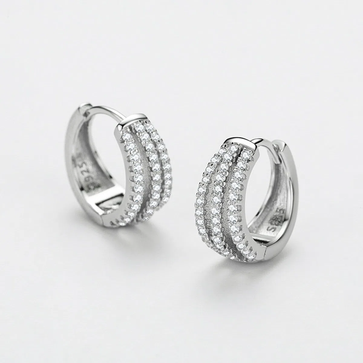 Pendientes de aro para mujer con circonita cúbica, redondos de plata con circonita cúbica, aretes diarios para mujer, plata de ley, adecuados para aniversario