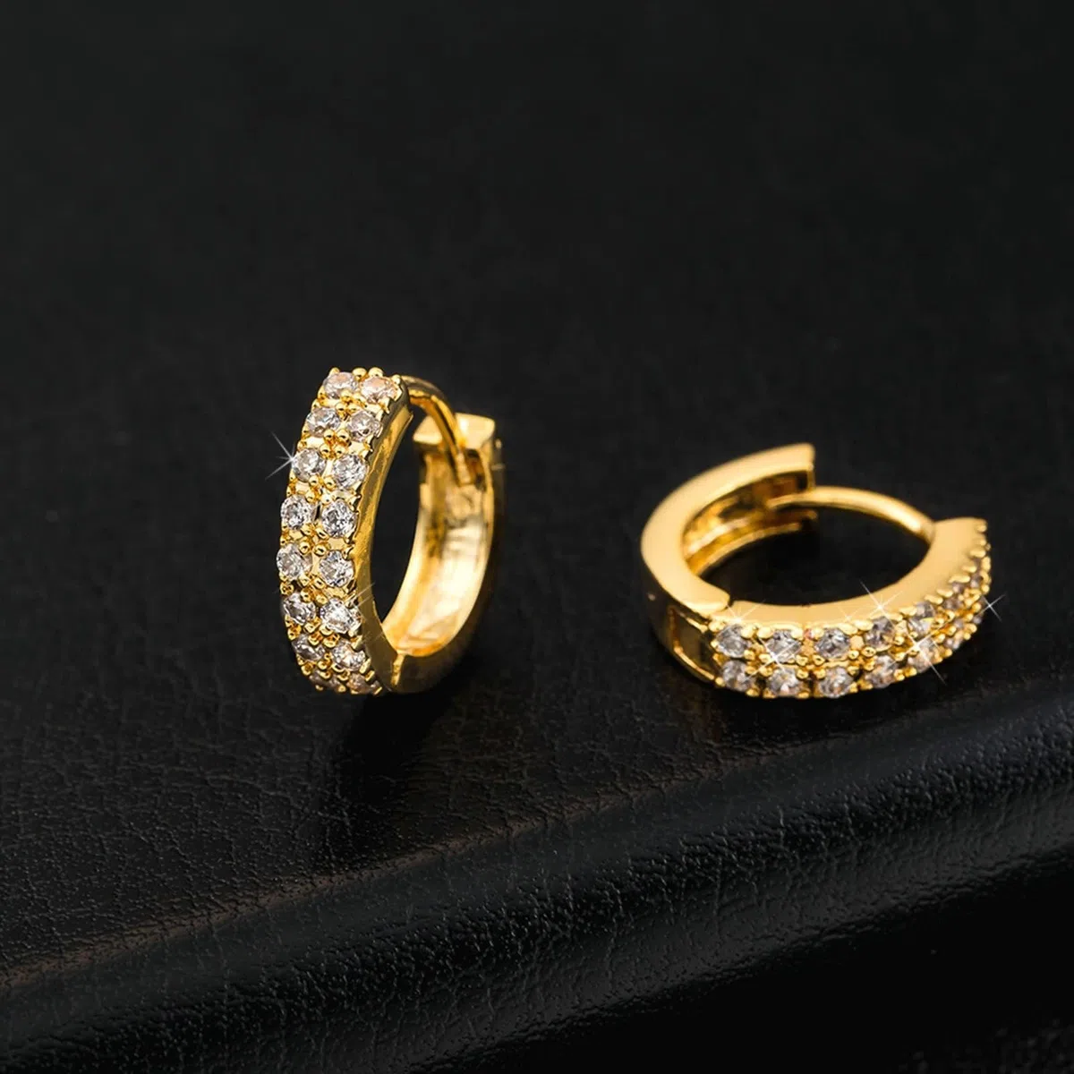 KnSam Pendientes de oro amarillo Au750 de 18 quilates, joyas de oro auténtico, pendientes de aro de doble fila con moissanita, pendientes de oro de 18 quilates para mujer, pequeños, dorados