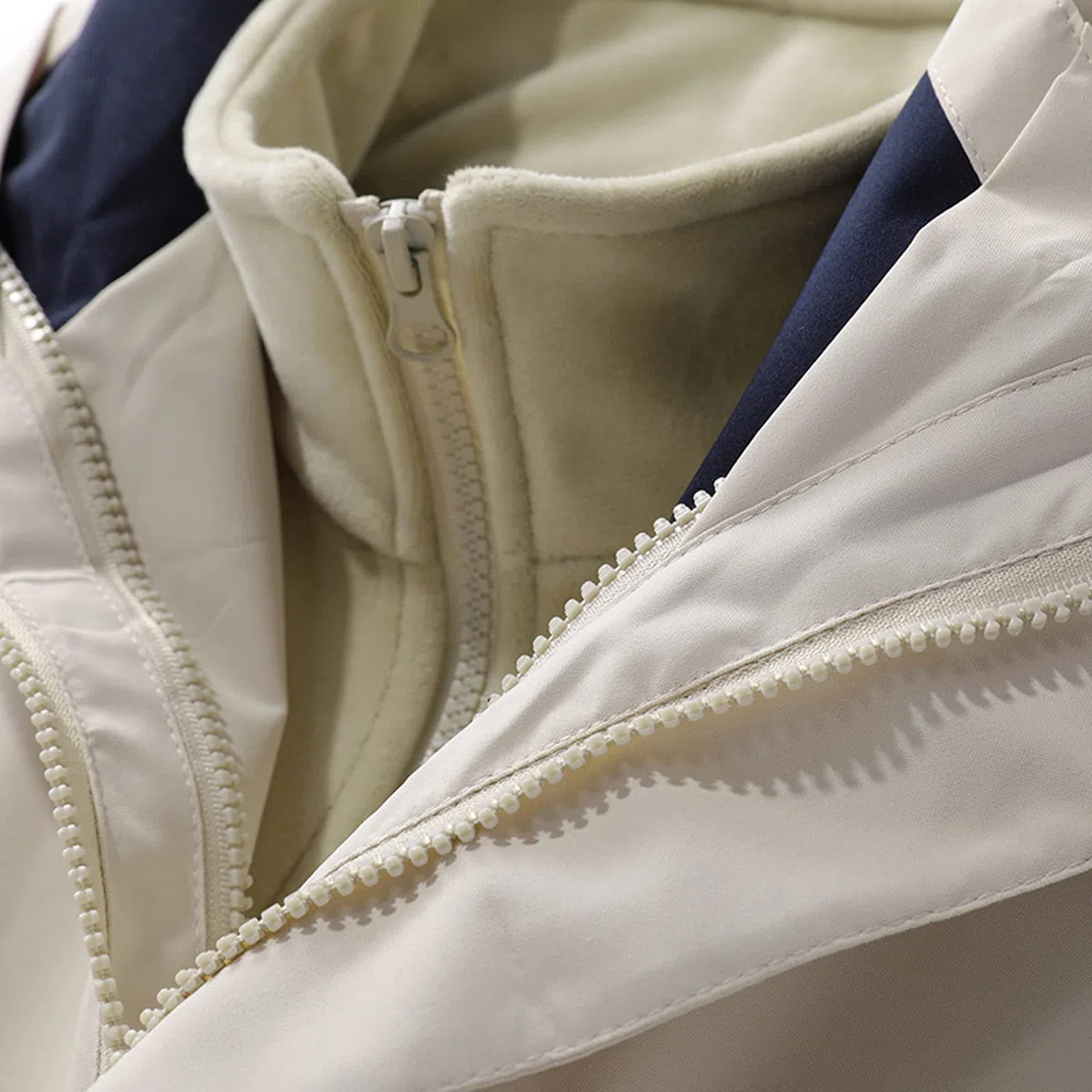Chaqueta de lluvia para hombre, impermeable, cortavientos, compacta, plegable, ligera, chaqueta de ocio, cortavientos resistente, ideal para ciclismo y senderismo, Blanco, XXXL
