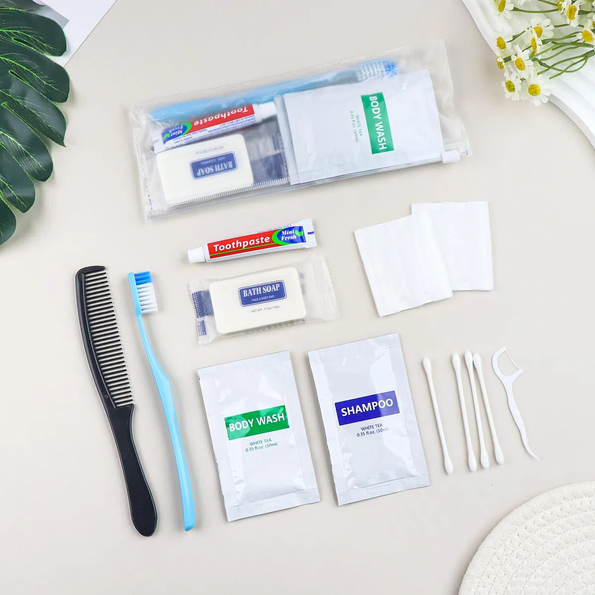 Paquete de 25 kits de aseo básicos, kit de higiene a granel, empaquetado individualmente, suministros de paquete de cuidado para personas sin hogar, kit de aseo de tamaño de viaje para hombres y