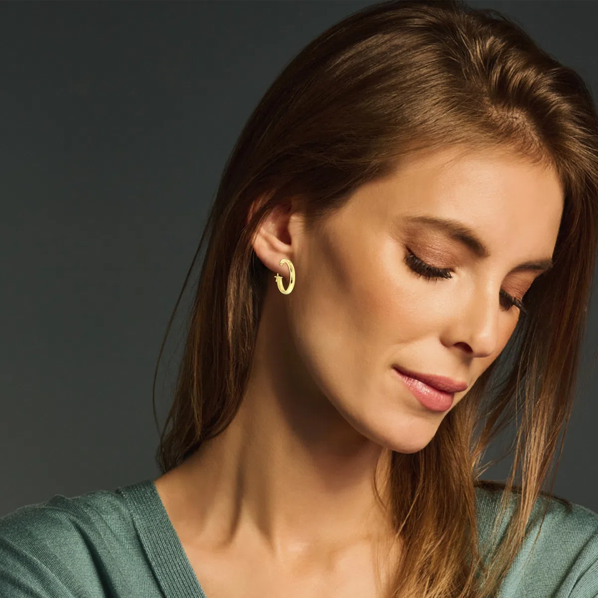 Miore pendientes clásicos de aro redondo en oro amarillo 14 kt 585 Ø 18,5 mm.