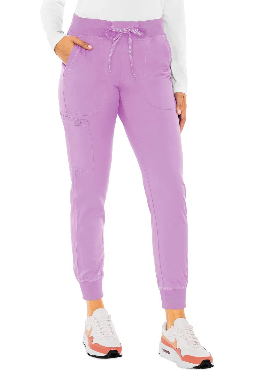 Med Couture Conjunto de uniforme médico para mujer con cuello en V MC7448 y pantalones elásticos en 2 direcciones 7710, lila, camiseta XL / pantalón XL