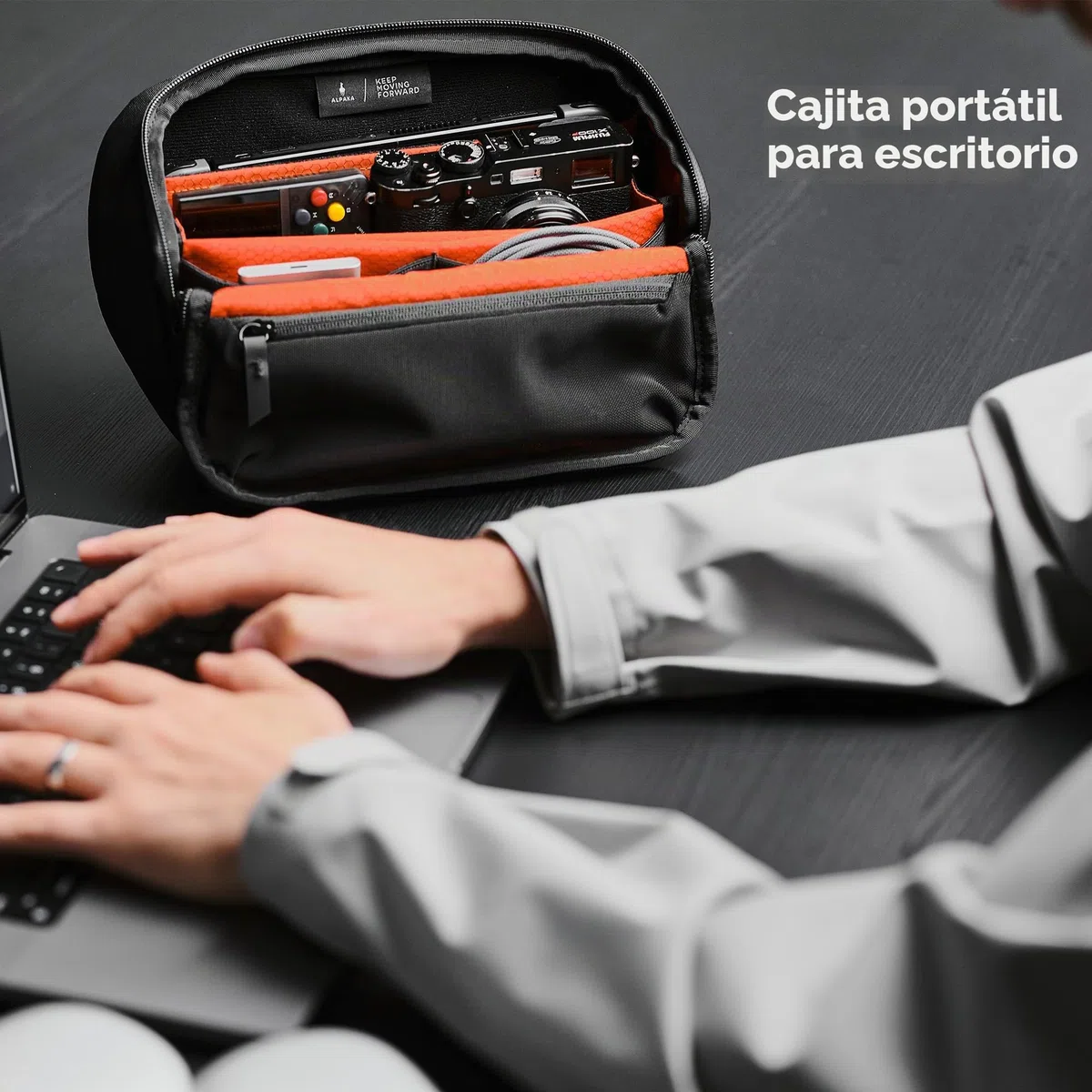 ALPAKA Vertex Pouch 3.5L – Tech Organizer | Bolsa organizadora EDC, cremallera AquaGuard, para cable, móvil, powerbank y USB, se mantiene de pie