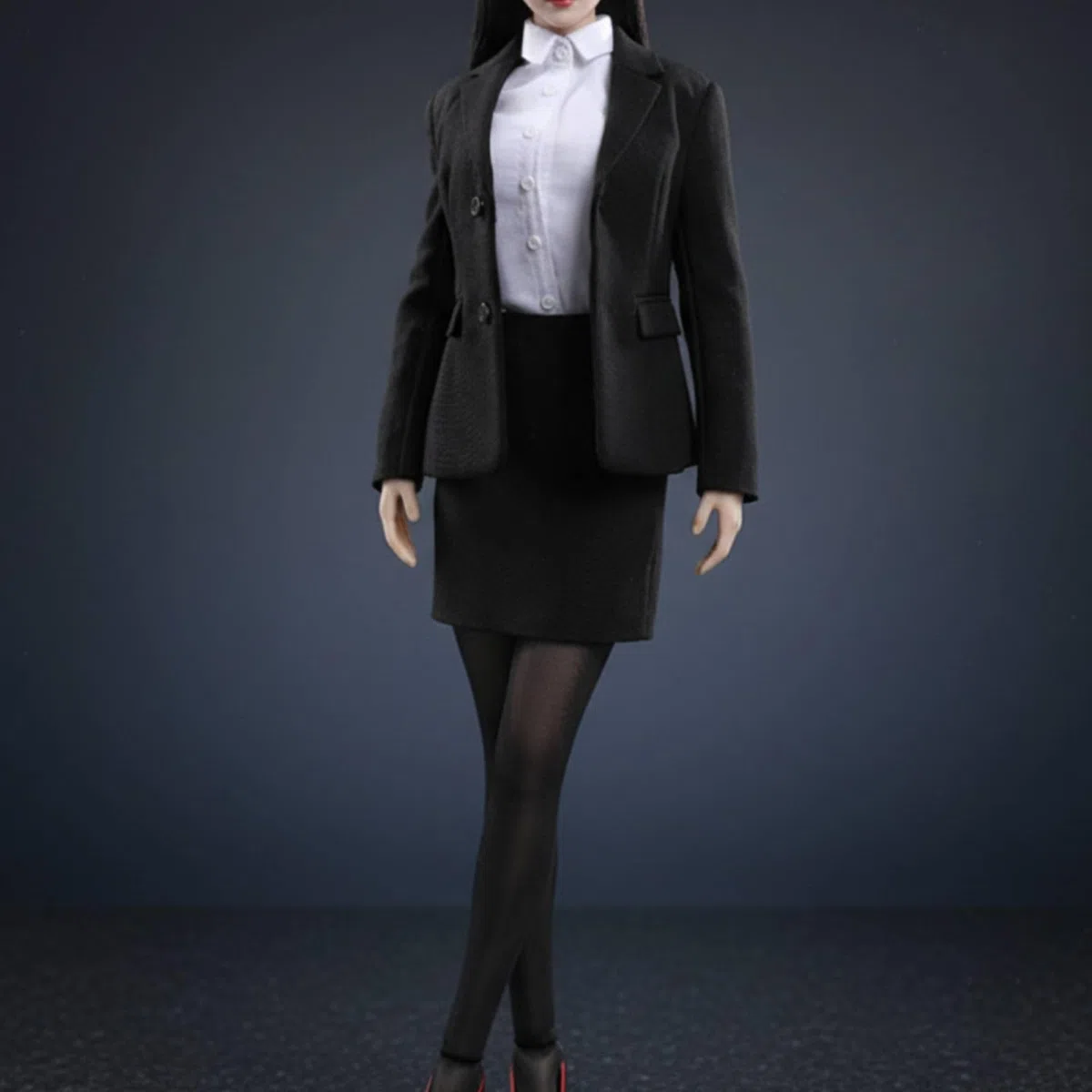 Traje Formal de Mujer Ropa Profesional para Figura Femenina Compuesto por Chaqueta Falda Camisa y Medias Confección Adecuado para Montaje de Escenas Oficina y Exposición