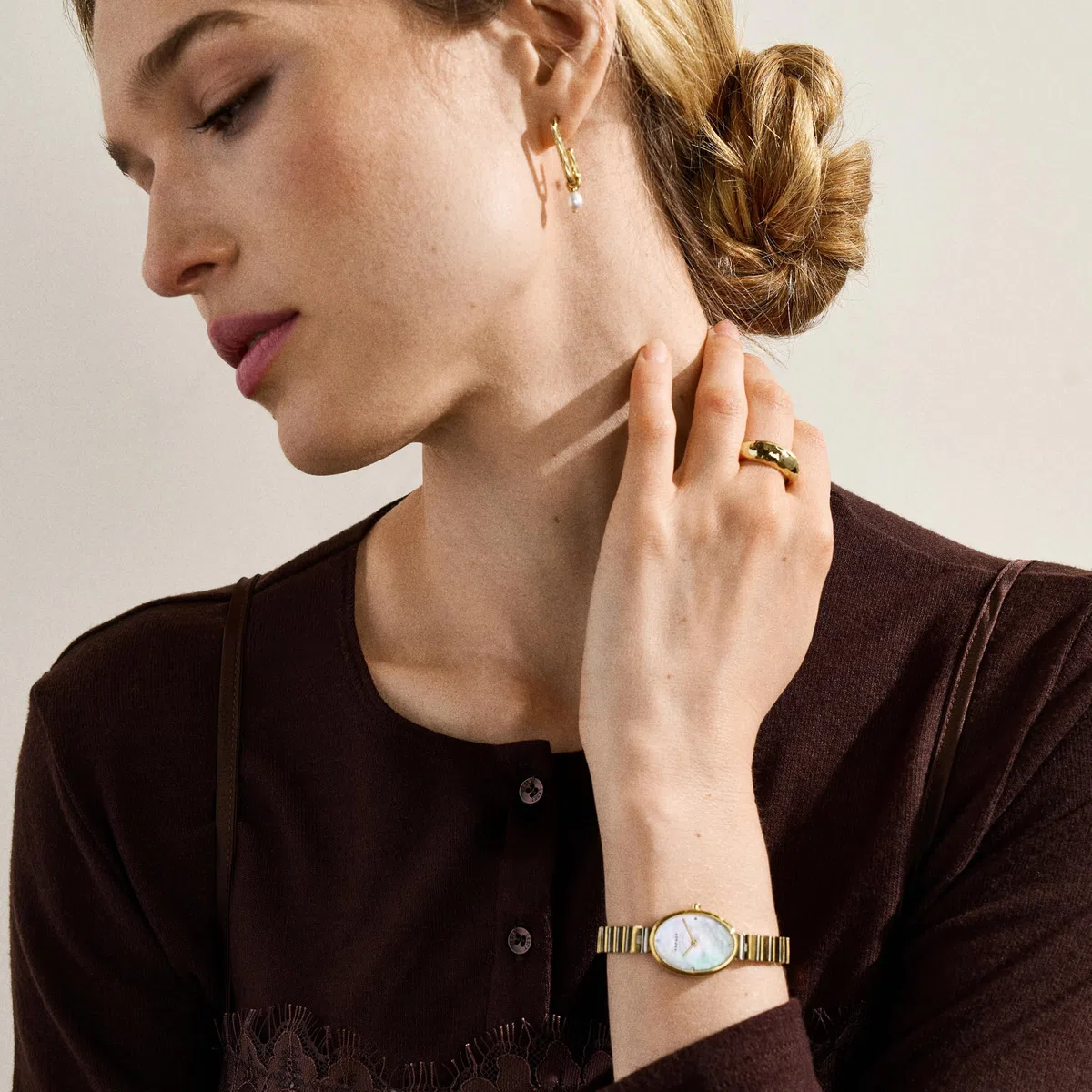 Skagen Anita Oval Reloj para Mujer de Acero Inoxidable Color Dorado de 20MM, SKW3183