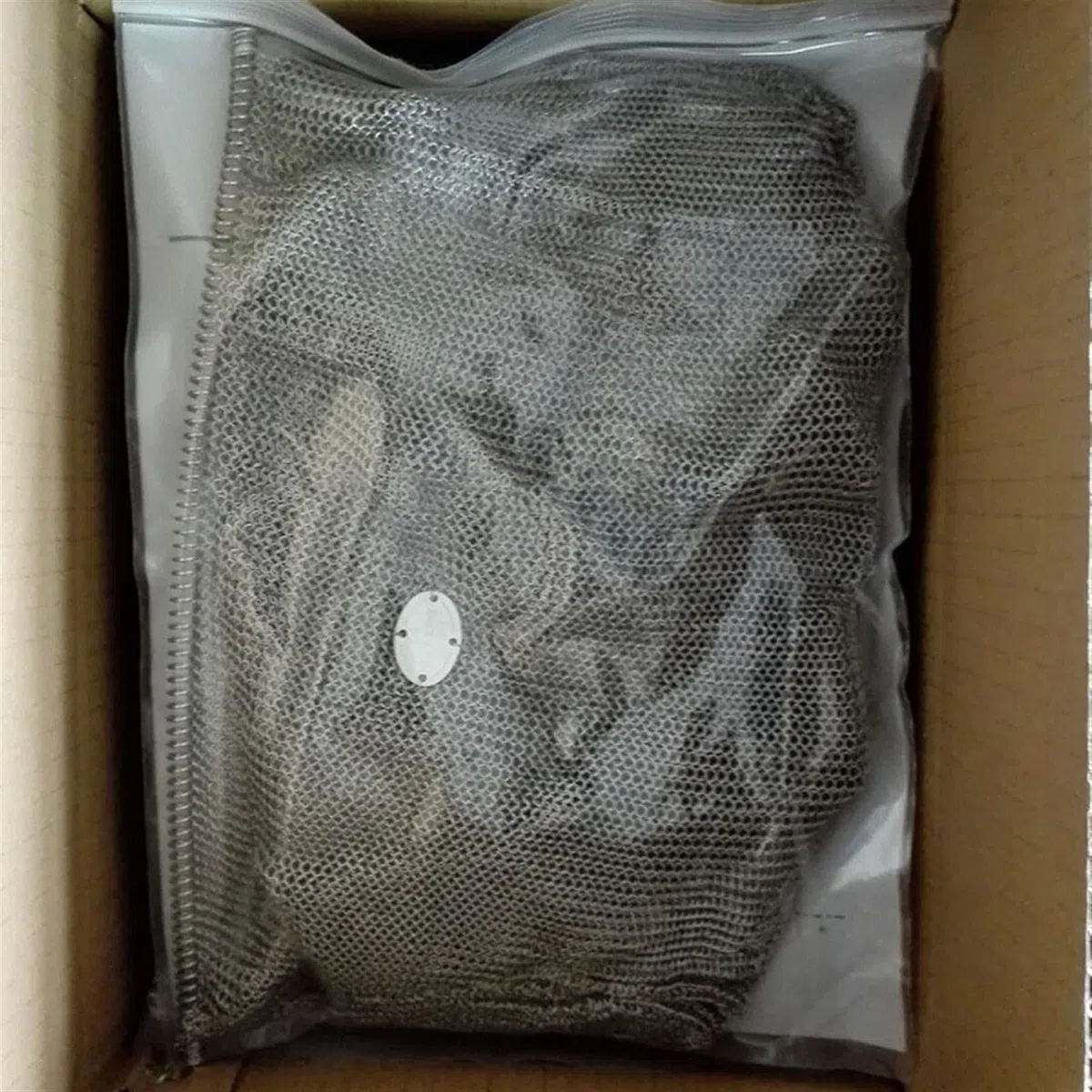 Delantal de Malla metálica Resistente a Cortes, Delantal de Carnicero de Acero Inoxidable Apto para Uso alimentario y Resistente a pinchazos (Color: Plata, Tamaño: 55x80cm/21.65"x31.5")