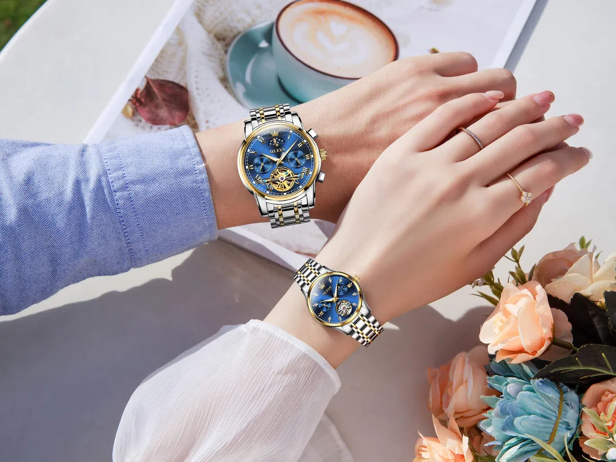 OLEVS Par de relojes para parejas, mecánicos automáticos, con cuerda automática, para él y ella, regalos del día de San Valentín, 6617+6608: banda de dos tonos y esfera azul