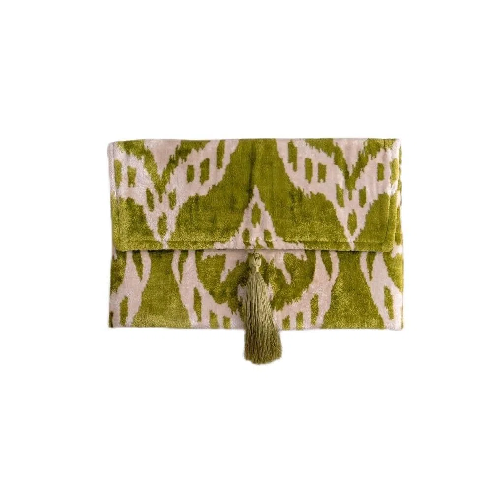 Bolso Ikat de terciopelo de seda hecho a mano, estilo sobre, diseño bohemio, patrón étnico, opción de correa de cadena, bolso de mano de fiesta de noche, bolso de mano premium, blanco roto